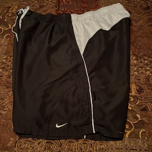 Nike Boardshorts Swim Trunks - Picture 6 of 8